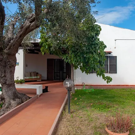 Couette-café Sardinia Del Sud 3*