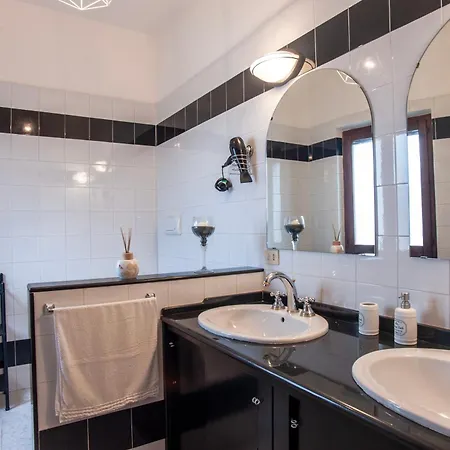 Frühstückspension Sardinia Del Sud 3*