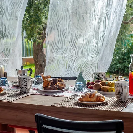 Sardinia Del Sud Couette-café 3*