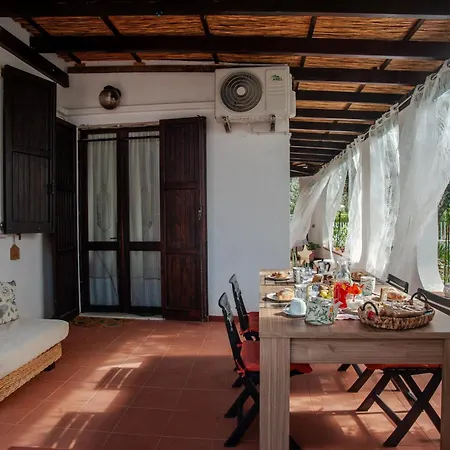 Oda ve Kahvaltı Sardinia Del Sud *